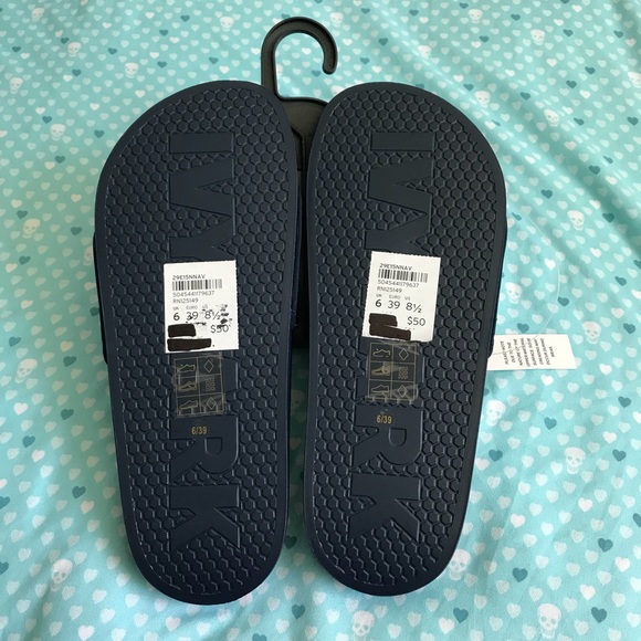 IVY PARK Metallic Sliders Size 5.5 - Picture 3 of 3